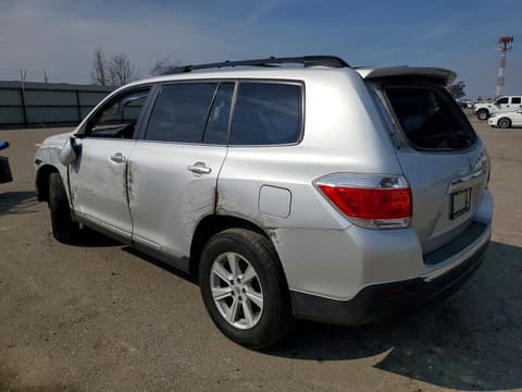 2013 Toyota Highlander, VIN 5TDBK3EHXDS201300. Фото 2 з 6 з аукціону Copart. Каталог авто зі США OpenDataCar.