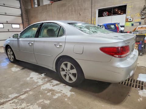 2005 Lexus ES 330, VIN JTHBA30G055128431. Фото 2 з 6 з аукціону Copart. Каталог авто зі США OpenDataCar.