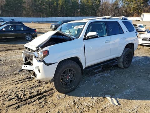 2024 Toyota 4Runner, VIN JTENU5JR4R6223927. Фото 1 з 6 з аукціону Copart. Каталог авто зі США OpenDataCar.