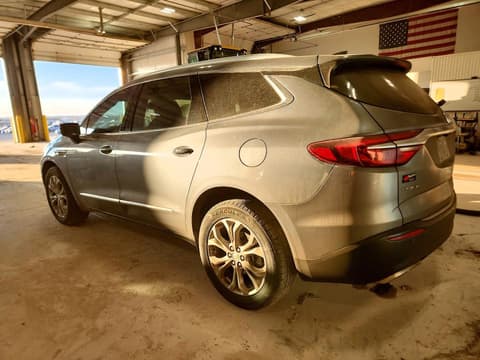 2018 Buick Enclave Avenir, VIN 5GAERDKW7JJ153962. Фото 2 з 6 з аукціону Copart. Каталог авто зі США OpenDataCar.