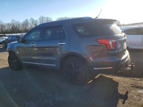 2018 Ford Explorer, VIN 1FM5K8F81JGB35181. Фото 2 з 6 з аукціону Copart. Каталог авто зі США OpenDataCar.