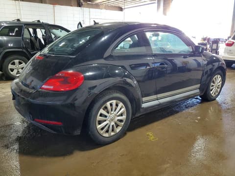 2012 Volkswagen Beetle, VIN 3VWAX7AT8CM647214. Фото 3 з 6 з аукціону Copart. Каталог авто зі США OpenDataCar.