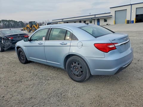 2013 Chrysler 200, VIN 1C3CCBAB1DN735874. Фото 2 з 6 з аукціону Copart. Каталог авто зі США OpenDataCar.