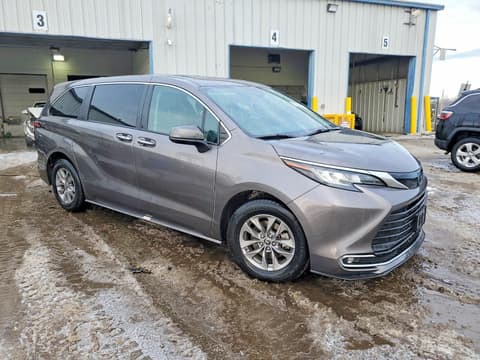 2022 Toyota Sienna, VIN 5TDYRKEC1NS113547. Photo 4 of 6 from Copart auction. OpenDataCar US salvage catalog.