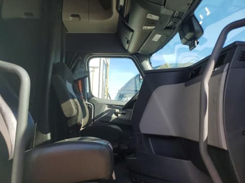 2020 Freightliner Cascadia 126, VIN 3AKJHHDR3LSME9799. Фото 5 из 6 с аукциона Copart. Каталог авто из США OpenDataCar.