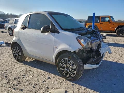 2016 Smart Fortwo, VIN WMEFJ5DA6GK125933. Фото 4 з 6 з аукціону Copart. Каталог авто зі США OpenDataCar.
