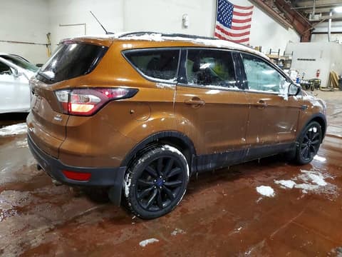 2017 Ford Escape, VIN 1FMCU9GD5HUE53769. Фото 3 з 6 з аукціону Copart. Каталог авто зі США OpenDataCar.