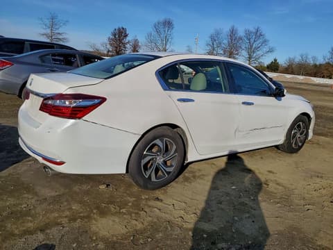 2017 Honda Accord, VIN 1HGCR2F31HA191936. Фото 3 з 6 з аукціону Copart. Каталог авто зі США OpenDataCar.