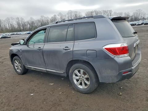 2012 Toyota Highlander, VIN 5TDBK3EH8CS102215. Zdjęcie 2 z 6 z aukcji Copart. Katalog aut z USA OpenDataCar.