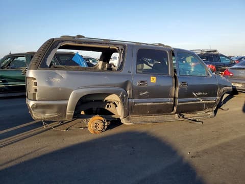 2001 Chevrolet Suburban, VIN 3GNGK26U11G269370. Zdjęcie 3 z 6 z aukcji Copart. Katalog aut z USA OpenDataCar.