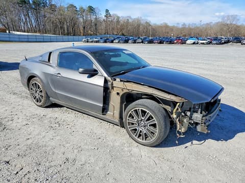 2013 Ford Mustang, VIN 1ZVBP8AM4D5225967. Zdjęcie 4 z 6 z aukcji Copart. Katalog aut z USA OpenDataCar.