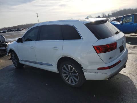 2017 Audi Q7, VIN WA1LAAF7XHD032103. Фото 2 з 6 з аукціону Copart. Каталог авто зі США OpenDataCar.