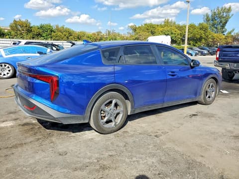 2025 Kia K4, VIN 3KPFT4DE8SE029674. Фото 3 з 6 з аукціону Copart. Каталог авто зі США OpenDataCar.