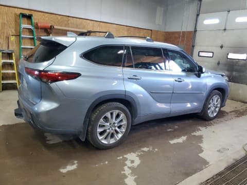 2022 Toyota Highlander, VIN 5TDDZRBH5NS207468. Фото 3 з 6 з аукціону Copart. Каталог авто зі США OpenDataCar.