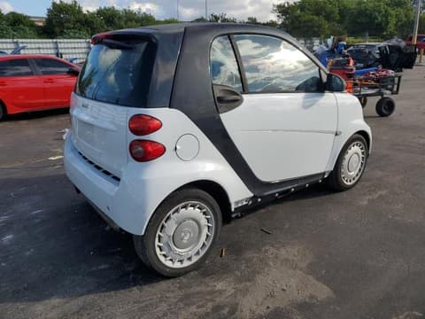 2013 Smart Fortwo, VIN WMEEJ3BA2DK583905. Фото 3 з 6 з аукціону Copart. Каталог авто зі США OpenDataCar.
