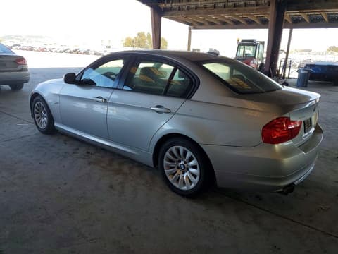 2009 Bmw 3 Series, VIN WBAPH57579NL77931. Фото 2 з 6 з аукціону Copart. Каталог авто зі США OpenDataCar.