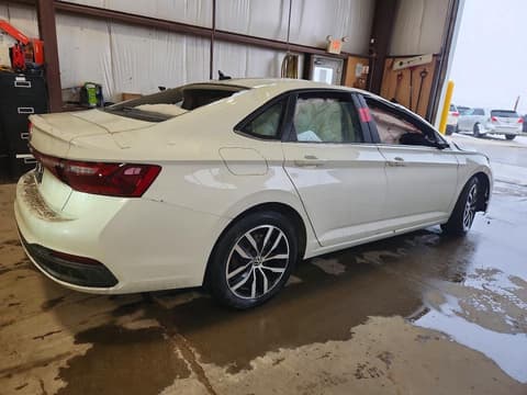 2025 Volkswagen Jetta, VIN 3VWEX7BU1SM026243. Фото 3 из 6 с аукциона Copart. Каталог авто из США OpenDataCar.