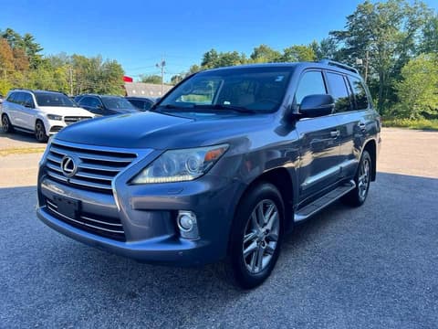 2013 Lexus LX 570, VIN JTJHY7AX9D4100674. Фото 2 з 6 з аукціону Copart. Каталог авто зі США OpenDataCar.