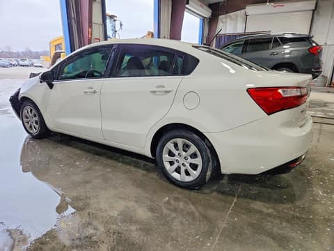2014 Kia Rio, VIN KNADM4A37E6382356. Фото 2 з 6 з аукціону Copart. Каталог авто зі США OpenDataCar.