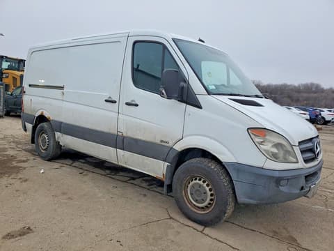 2013 Mercedes benz Sprinter 2500, VIN WD3PE7CC2D5806441. Zdjęcie 4 z 6 z aukcji Copart. Katalog aut z USA OpenDataCar.