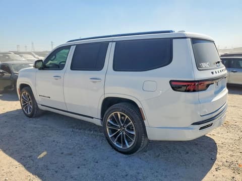 2022 Jeep Wagoneer, VIN 1C4SJUDT0NS115257. Фото 2 з 6 з аукціону Copart. Каталог авто зі США OpenDataCar.