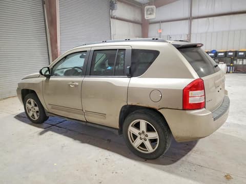 2010 Jeep Compass, VIN 1J4NF4FB2AD513114. Фото 2 з 6 з аукціону Copart. Каталог авто зі США OpenDataCar.