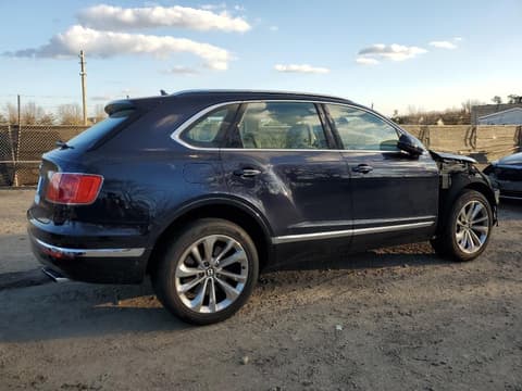 2019 Bentley Bentayga, VIN SJAAM2ZV0KC024966. Фото 3 из 6 с аукциона Copart. Каталог авто из США OpenDataCar.