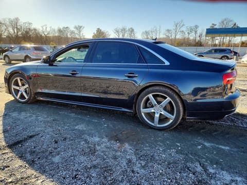 2017 Audi A8, VIN WAU44AFD2HN016654. Фото 2 из 6 с аукциона Copart. Каталог авто из США OpenDataCar.