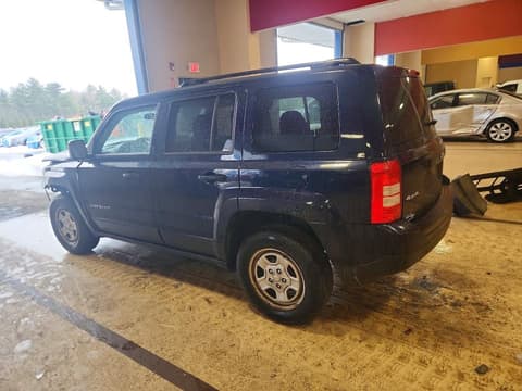 2013 Jeep Patriot, VIN 1C4NJRBB3DD280744. Фото 2 з 6 з аукціону Copart. Каталог авто зі США OpenDataCar.
