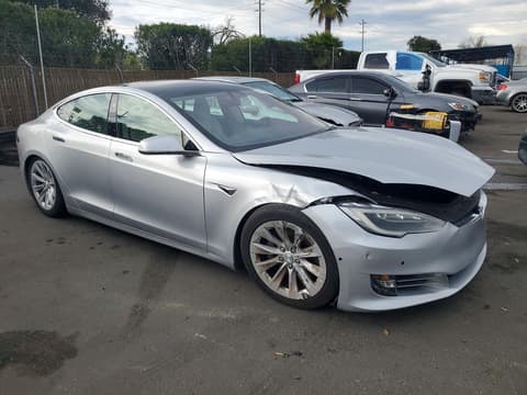 2018 Tesla Model S, VIN 5YJSA1E24JF246333. Фото 4 з 6 з аукціону Copart. Каталог авто зі США OpenDataCar.