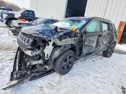 2019 Jeep Compass, VIN 3C4NJDBB4KT597202. Фото 1 з 6 з аукціону Copart. Каталог авто зі США OpenDataCar.