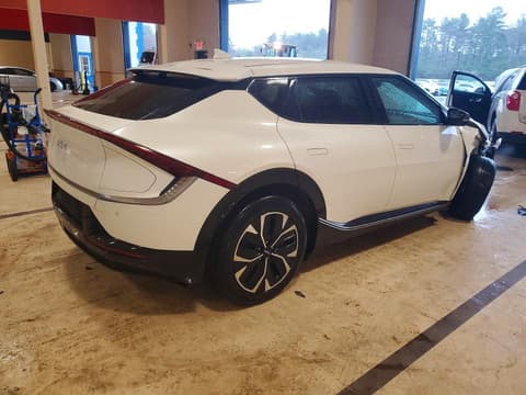 2024 Kia EV6, VIN KNDC34LA1R5617956. Photo 3 of 6 from Copart auction. OpenDataCar US salvage catalog.