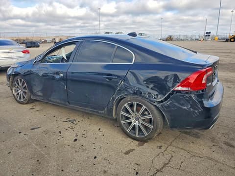 2017 Volvo S60, VIN LYV402TM8HB129758. Фото 2 из 6 с аукциона Copart. Каталог авто из США OpenDataCar.