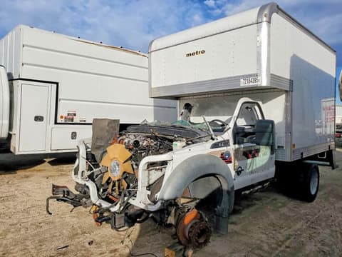 2013 Ford F-550 Super Duty, VIN 1FDUF5GT5DEB90007. Фото 1 з 6 з аукціону Copart. Каталог авто зі США OpenDataCar.