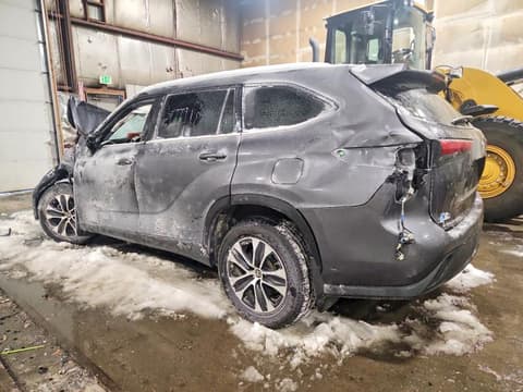 2021 Toyota Highlander, VIN 5TDGZRBH1MS541461. Фото 2 з 6 з аукціону Copart. Каталог авто зі США OpenDataCar.