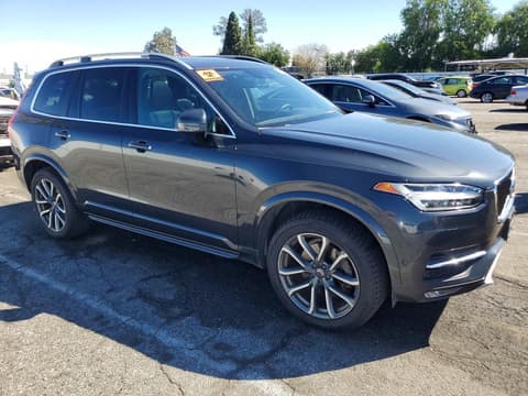 2016 Volvo XC90, VIN YV4A22PK7G1084143. Фото 4 з 6 з аукціону Copart. Каталог авто зі США OpenDataCar.