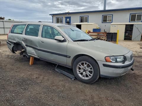 2001 Volvo V70, VIN YV1SW61R212086984. Фото 4 з 6 з аукціону Copart. Каталог авто зі США OpenDataCar.