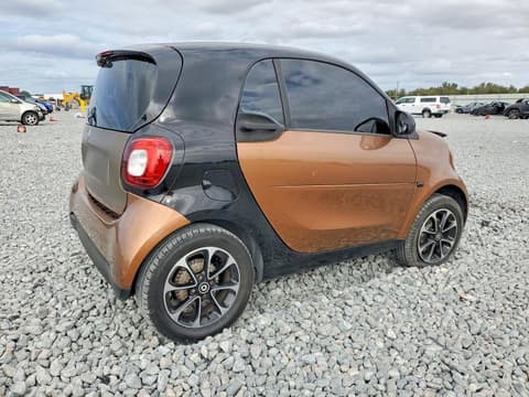 2016 Smart Fortwo, VIN WMEFJ5DA4GK067613. Фото 3 з 6 з аукціону Copart. Каталог авто зі США OpenDataCar.