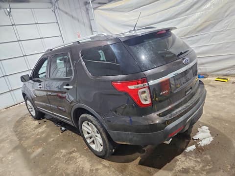 2014 Ford Explorer, VIN 1FM5K8D81EGA52102. Фото 2 з 6 з аукціону Copart. Каталог авто зі США OpenDataCar.
