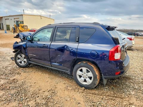 2016 Jeep Compass, VIN 1C4NJCBB3GD765158. Фото 2 з 6 з аукціону Copart. Каталог авто зі США OpenDataCar.