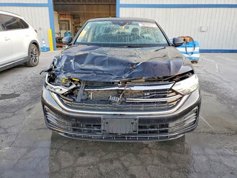 2024 Volkswagen Jetta, VIN 3VW5M7BU4RM075679. Фото 5 з 6 з аукціону Copart. Каталог авто зі США OpenDataCar.