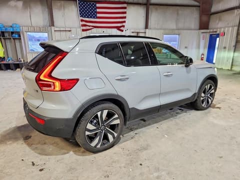 2025 Volvo XC40, VIN YV4L12UC7S2506634. Фото 3 из 6 с аукциона Copart. Каталог авто из США OpenDataCar.