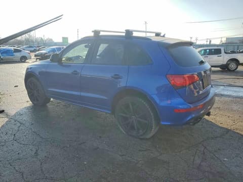 2017 Audi SQ5, VIN WA1CCAFP5HA039956. Фото 2 из 6 с аукциона Copart. Каталог авто из США OpenDataCar.