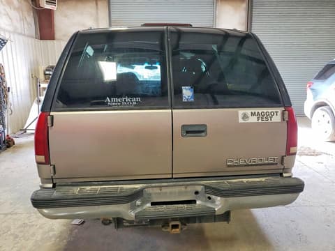 1999 Chevrolet Suburban, VIN 3GNEC16R4XG250623. Фото 6 з 6 з аукціону Copart. Каталог авто зі США OpenDataCar.