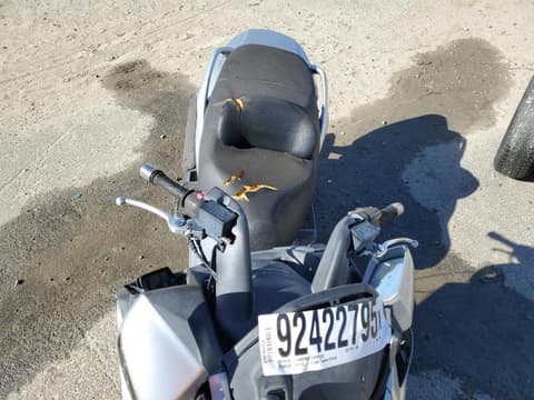 2005 Suzuki AN650, VIN JS1CP51A652101367. Фото 5 з 6 з аукціону Copart. Каталог авто зі США OpenDataCar.