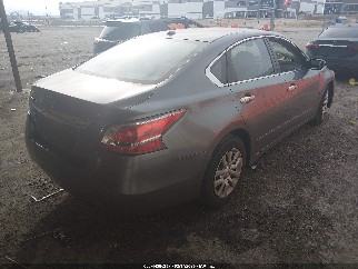2015 Nissan Altima, VIN 1N4AL3AP1FC285149. Фото 4 з 6 з аукціону IAAI. Каталог авто зі США OpenDataCar.