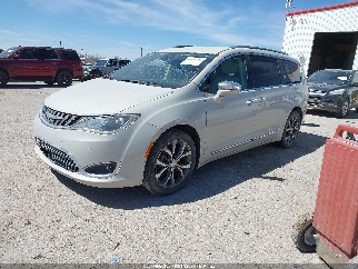 2017 Chrysler Pacifica, VIN 2C4RC1GG0HR620565. Фото 2 з 6 з аукціону IAAI. Каталог авто зі США OpenDataCar.