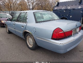 2000 Mercury Grand Marquis, VIN 2MEFM75W9YX689276. Фото 3 из 6 с аукциона IAAI. Каталог авто из США OpenDataCar.