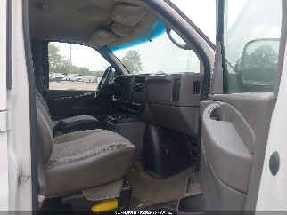 2005 Chevrolet Express 2500, VIN 1GAHG39U451235856. Фото 5 з 6 з аукціону IAAI. Каталог авто зі США OpenDataCar.