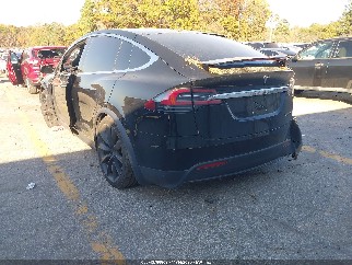 2020 Tesla Model X, VIN 5YJXCDE41LF262298. Фото 3 из 6 с аукциона IAAI. Каталог авто из США OpenDataCar.